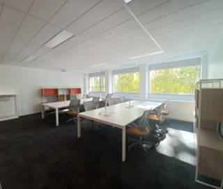 Bureau privé 146 m² 30 postes Coworking Quai du Président Paul Doumer Courbevoie 92400 - photo 8